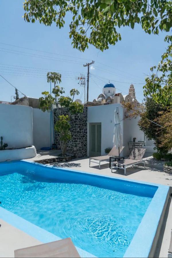 Villa Luxl Тира Экстерьер фото