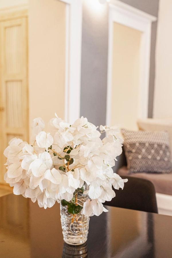 Villa Luxl Тира Экстерьер фото