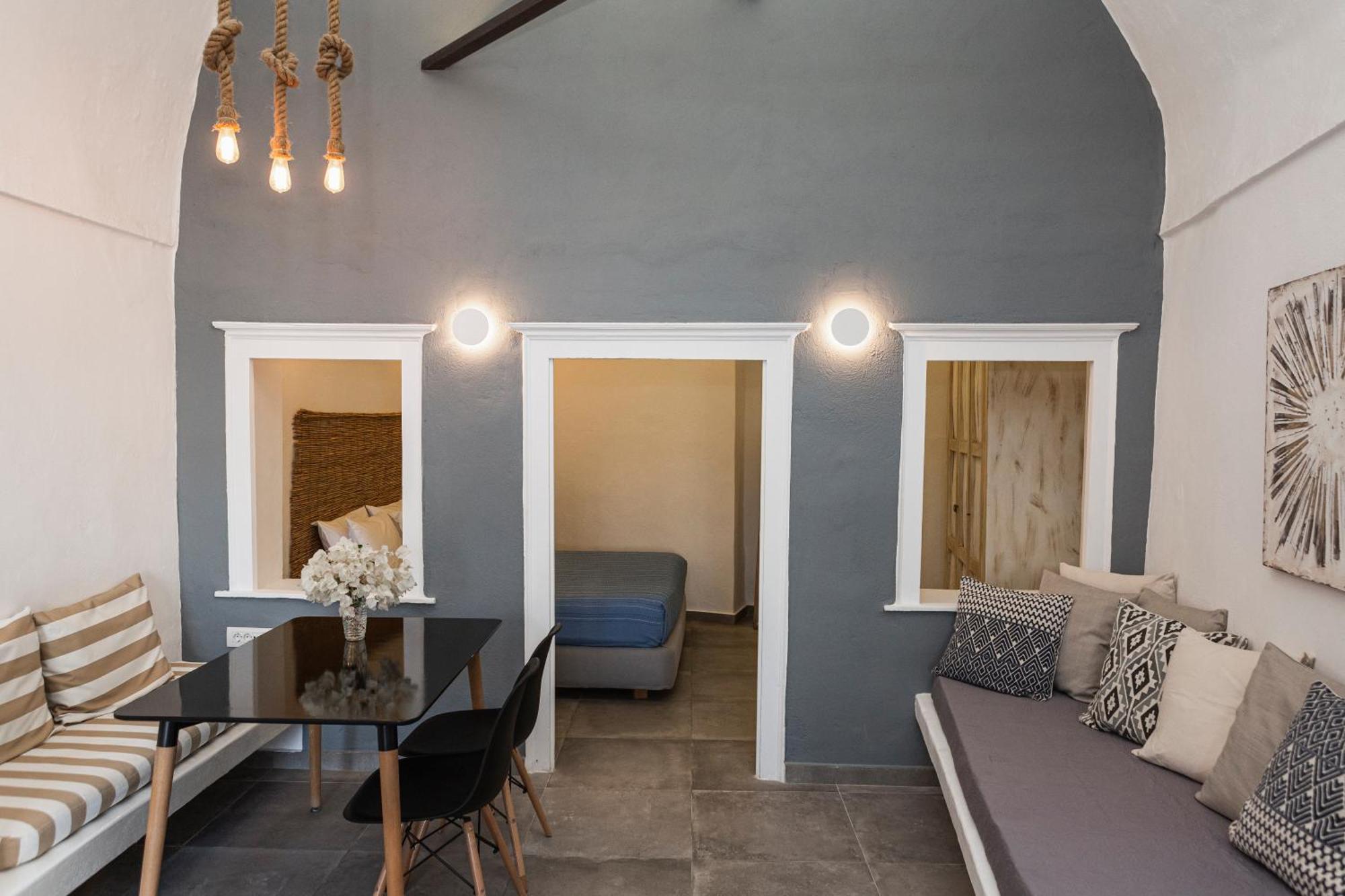 Villa Luxl Тира Экстерьер фото